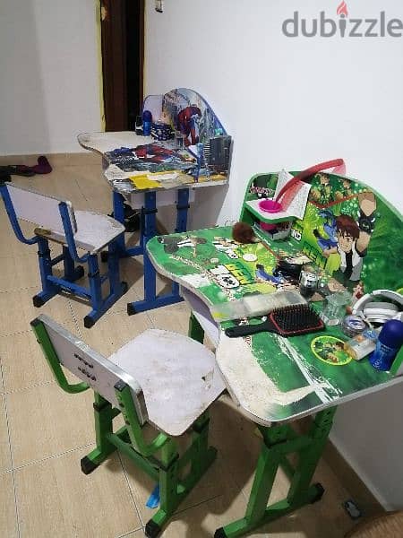 2 kids desks مكتب اطفال 1