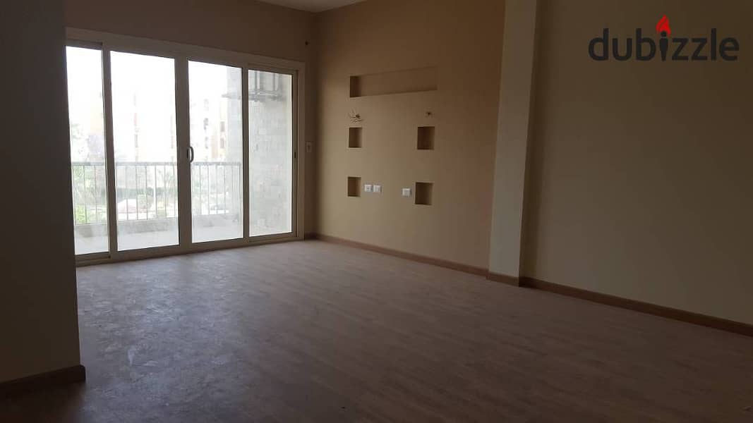 For rent apartment 112m  with 180 garden The Address Compound Sheikh Zayed, 3 bedrooms, super deluxe finishing 4