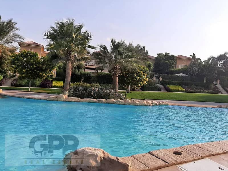 luxury Villa 5Beds for sale in stone park neat to airport / فيلا للبيع على اللاجون دايركت بسور قطاميه هايتس بغرب الجولف متاحة للمعاينة 6