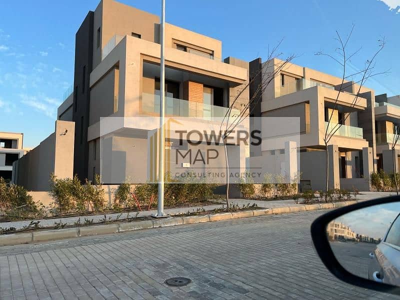 Town house modern Garden view / 14,5 Cash / Lowest Price In la Vista City / Ready To Move تاون هاوس مودرن للبيع فى لافيستا سيتى 3