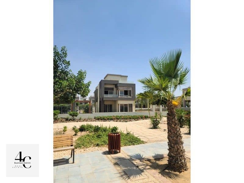 villa 326m for sale in Hyde Park with the lowest price in market  ready to move. 6