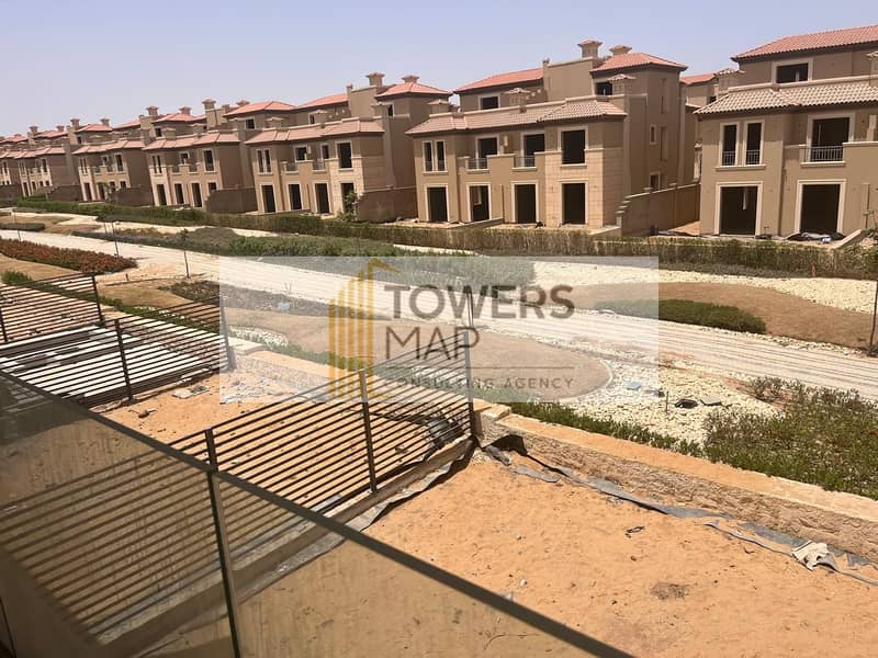 كورنر تاون هاوس مقدم 13.5 اجمالى 17 مليون لافيستا سيتى استلام فورى على جاردن فيو Town House Corner For Sale In La Vista City 1