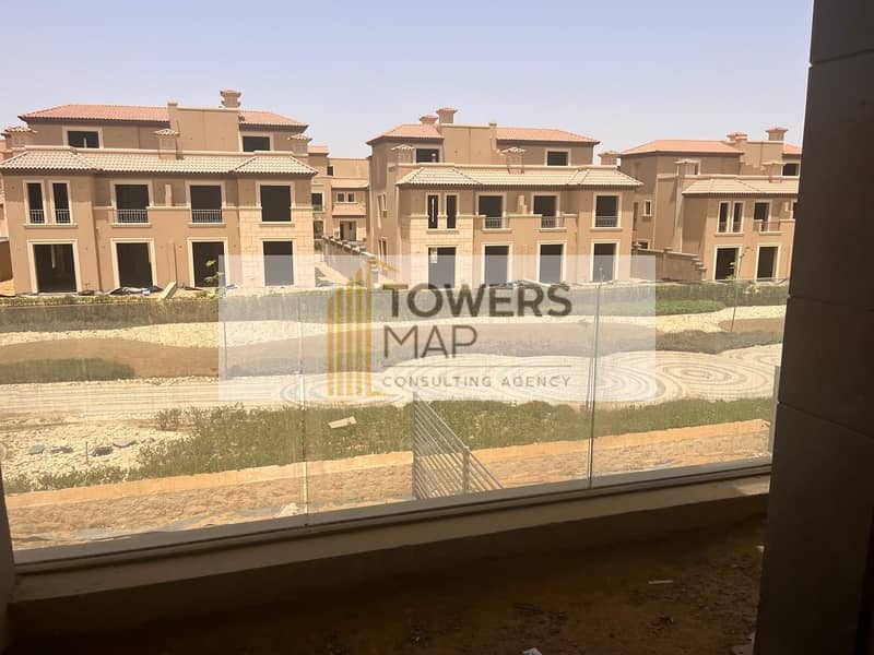 Town House Corner ON GARDEN DOWN Payment 13.5, TOTAL 17 Million READY TO MOVE / كورنر تاون هاوس للبيع فى لافيستا سيتى 2