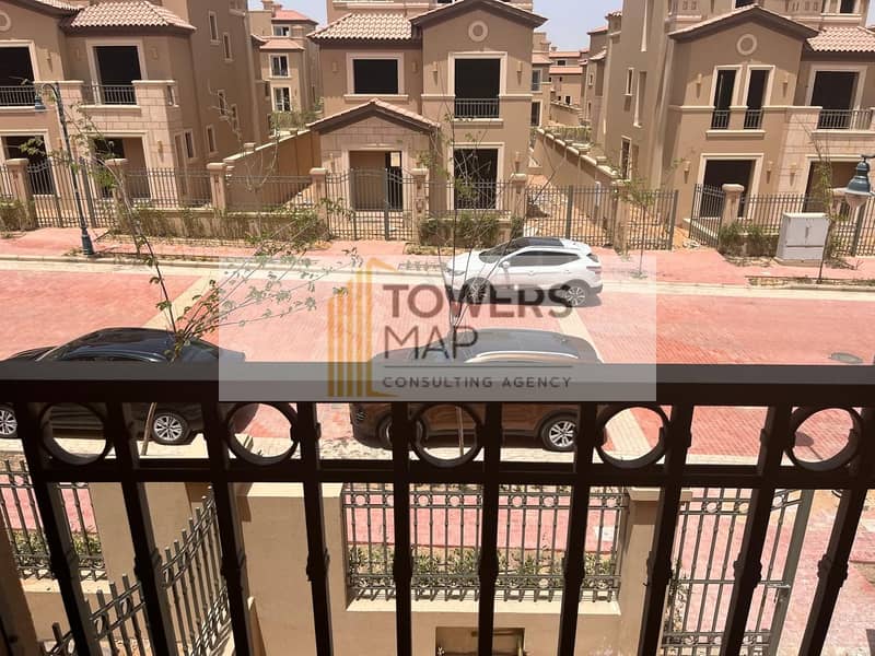 Town House Corner ON GARDEN DOWN Payment 13.5, TOTAL 17 Million READY TO MOVE / كورنر تاون هاوس للبيع فى لافيستا سيتى 3