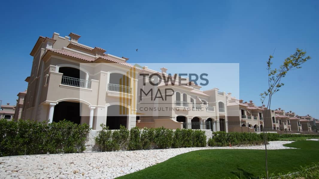 Town House Corner ON GARDEN DOWN Payment 13.5, TOTAL 17 Million READY TO MOVE / كورنر تاون هاوس للبيع فى لافيستا سيتى 10