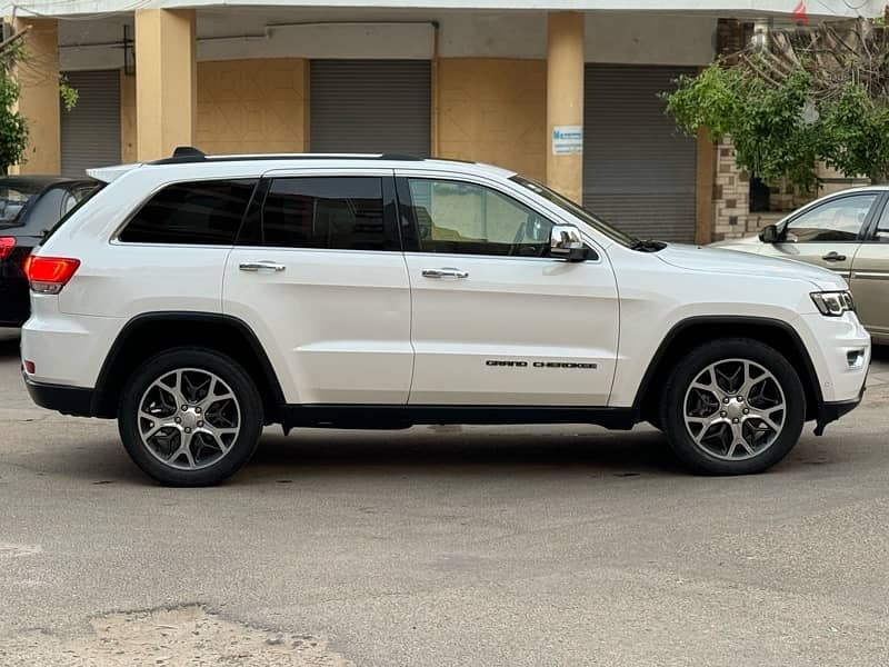 Jeep Grand Cherokee 2019 15