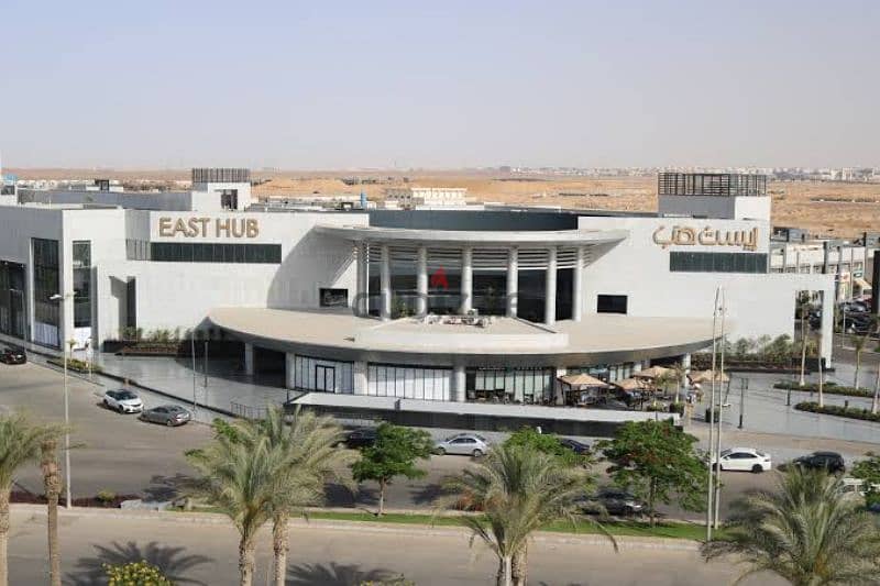 مكتب للبيع في مدينتي Madinatyفي الايست هب مول East hub mall مساحة103م 0