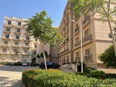 شقة ارضي بجاردن 140م ( 3 غرف ) في Hyde Park جوار Auc