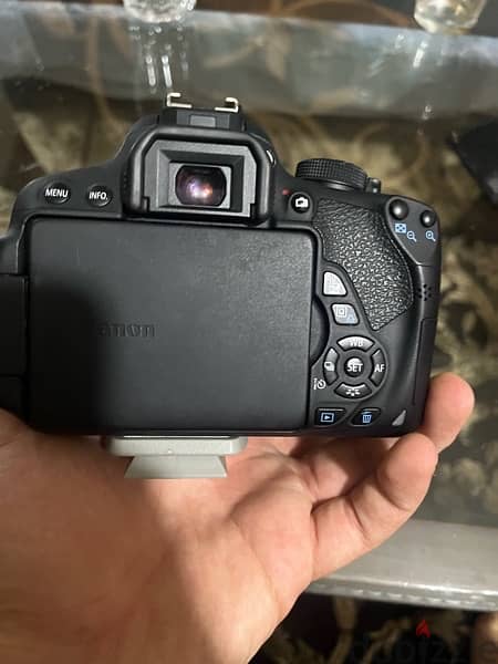 canon EOS 700D 2