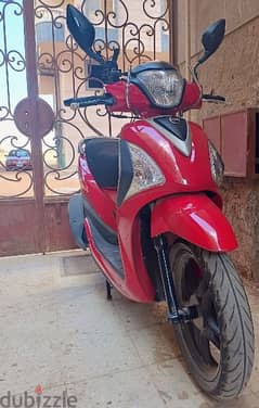 SYM ST 200 cc كسر زيرو (عداد ١٦٥٠ كم فقط)