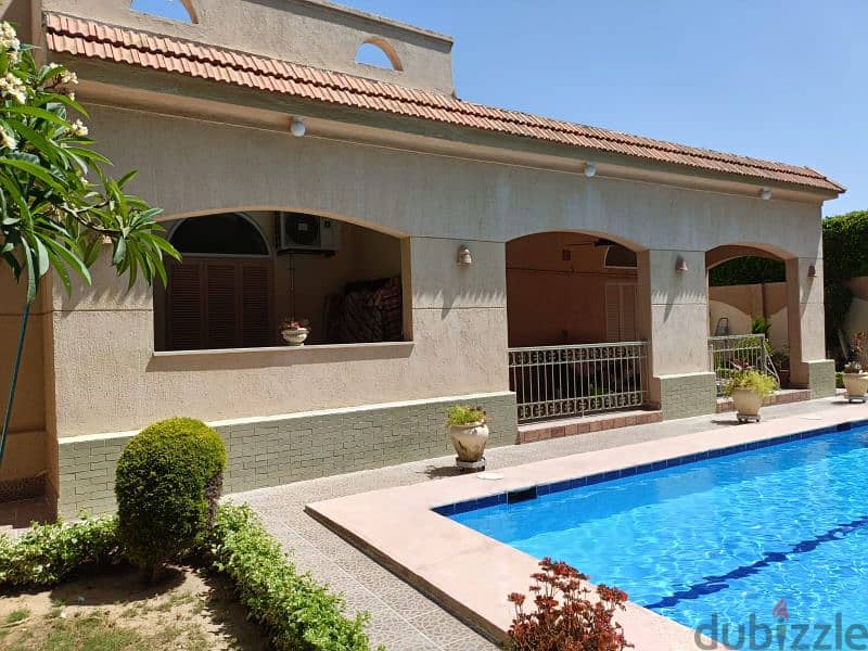 Spacious 4-bedroom villa with pool & garden 1