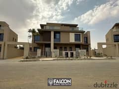 Separate villa of 554 m for sale in the most distinguished compound in Sheikh Zayed with a fantastic view and a very special location in the estates