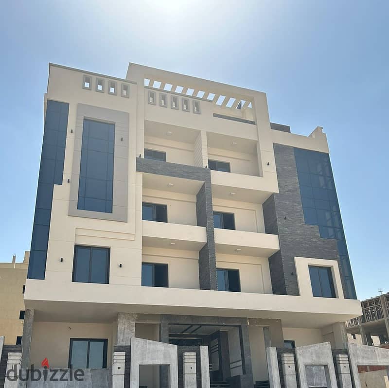 ((The cheapest apartment for immediate delivery)) for sale in the Fifth Settlement, steps away from Al-Ahly Club and the Police Club, the first number 1