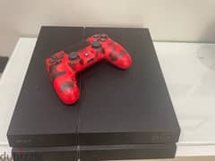 ps4 for sale ecxellent condition/ بلايستيشن ٤ للبيع حالة ممتازة