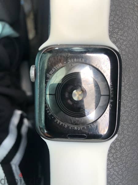 apple watch series 5 44mm without box 1