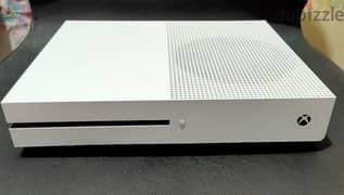 xbox one s 1tb مستعمل حالته ممتازه جدا من غير دراع 0