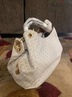 Michel Kors Women 2 bags