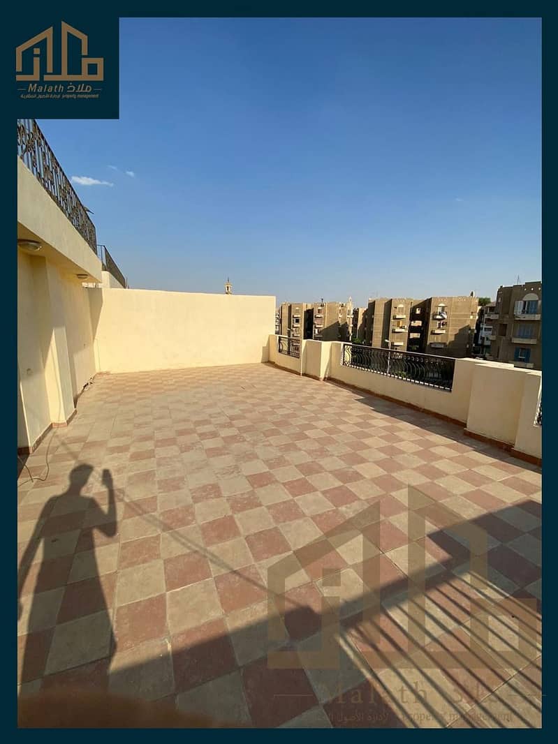 villa for sale at first settlment-فيلا للبيع بالكامل بالتجمع الأول 4