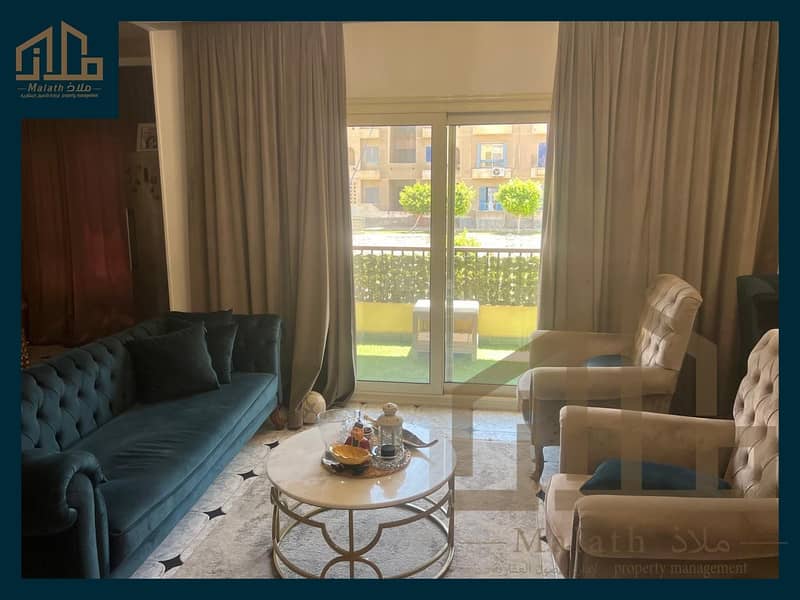 villa for sale at first settlment-فيلا للبيع بالكامل بالتجمع الأول 8