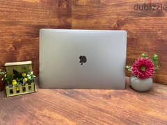 MacBook Pro2019  (16-inch,Core i9, Ram 32GB,SSD 500GB,GPU 4GB)