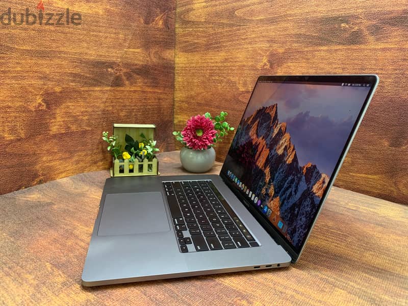 MacBook Pro 2019 (16-inch,Core i9, Ram 32GB,SSD 500GB,GPU 4GB) 2