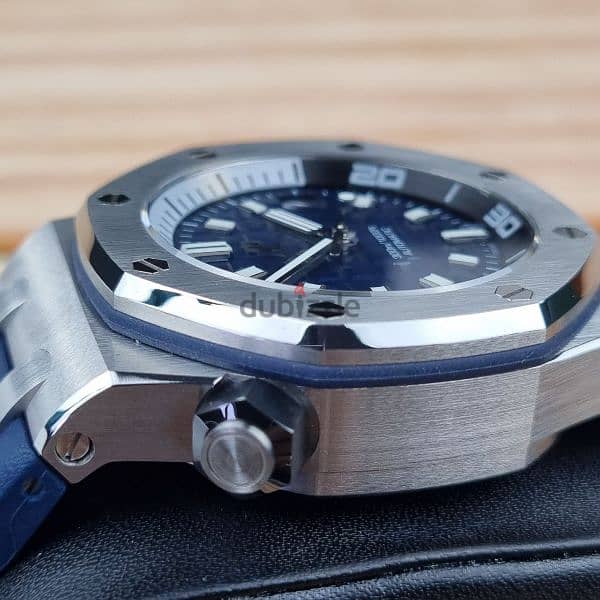 Audemars Piguet Royal Oak Offshore Diver 42mm Blue Dial 4