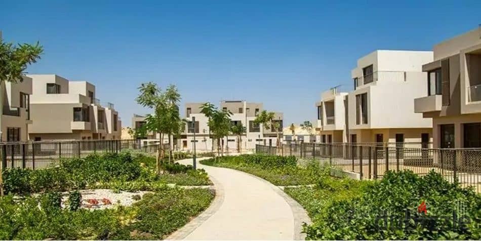 Large villa for sale in installments in El Shorouk with the best facilities in Sodic East Compound 17