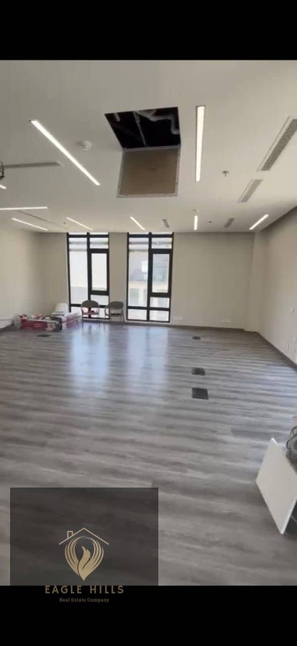 مكتب اداري للايجار في ديستريكت5 متشطب الترا لوكس بالتكيفات office for rent in district5 minhause marakez 4