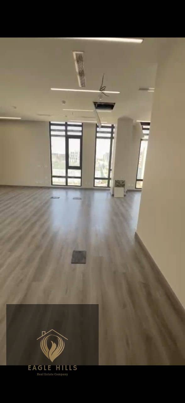 مكتب اداري للايجار في ديستريكت5 متشطب الترا لوكس بالتكيفات office for rent in district5 minhause marakez 6