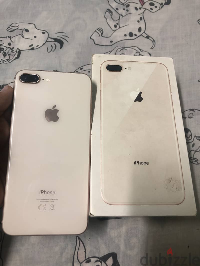 iPhone 8 Plus معاه كل حاجته وحاله ممتازه 1