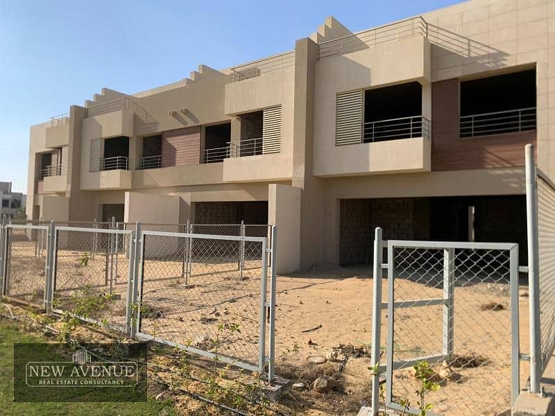 Semi-Finished Town House Middle in the Crown by Palm Hills with roof, Delivered ,4 Bedrooms + Maid's Room 9