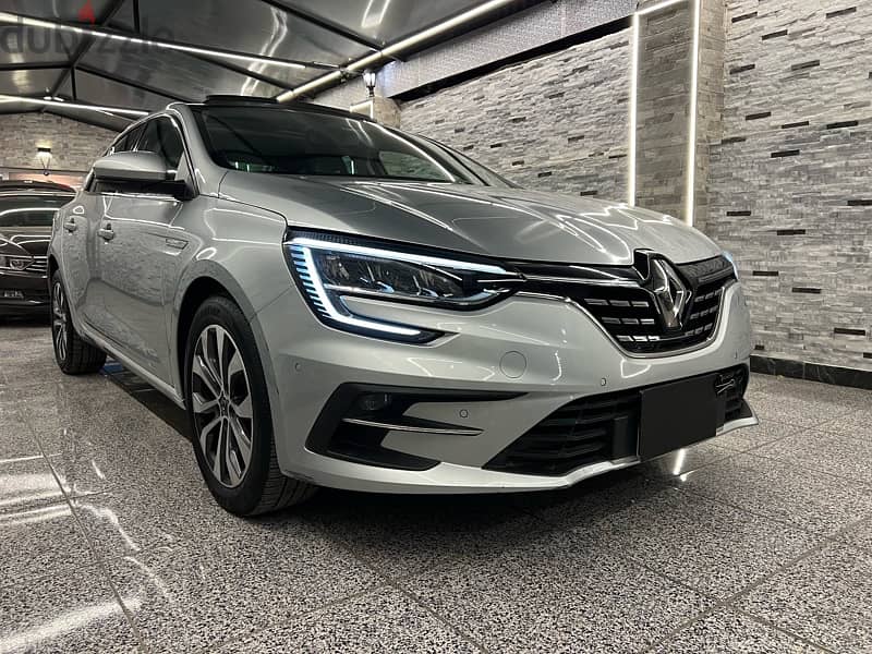 Renault Megane 2022 10