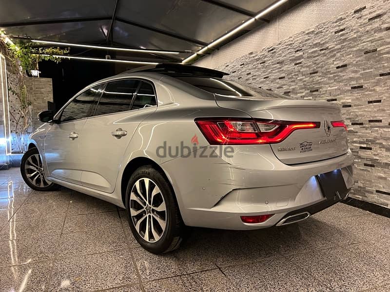 Renault Megane 2022 11