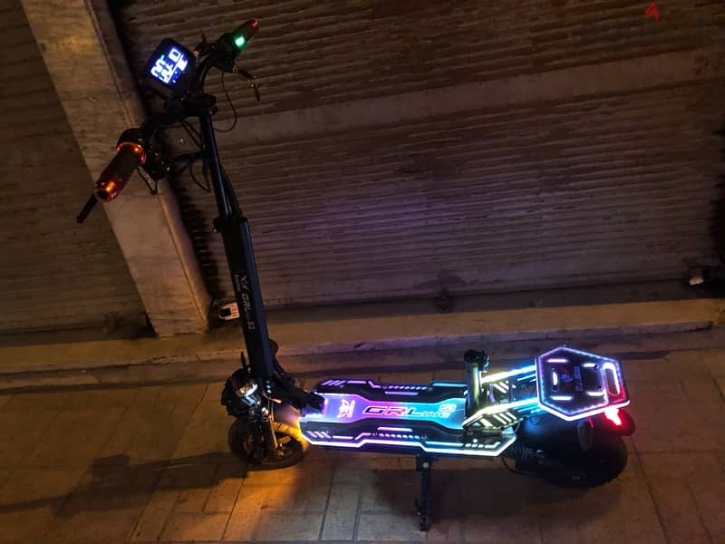 اسكوتر بالكهرباء  electric scooters 12