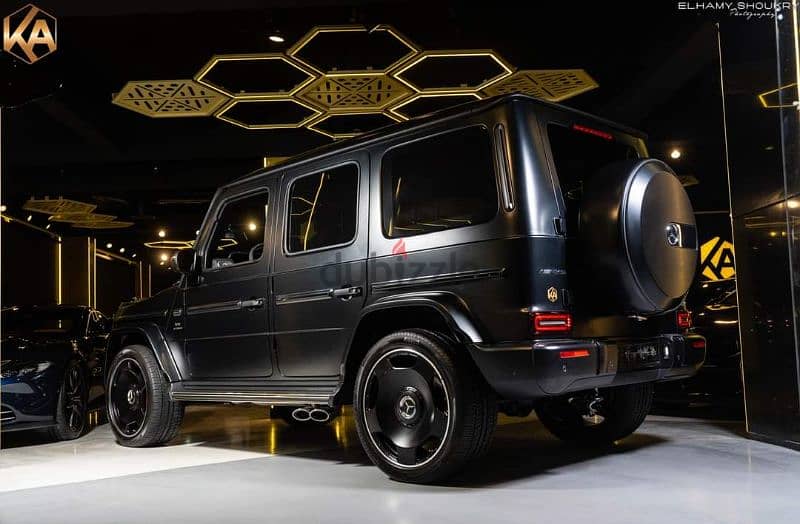 Mercedes- benz G63 3