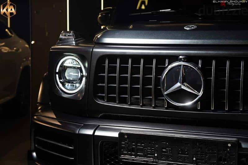 Mercedes- benz G63 5