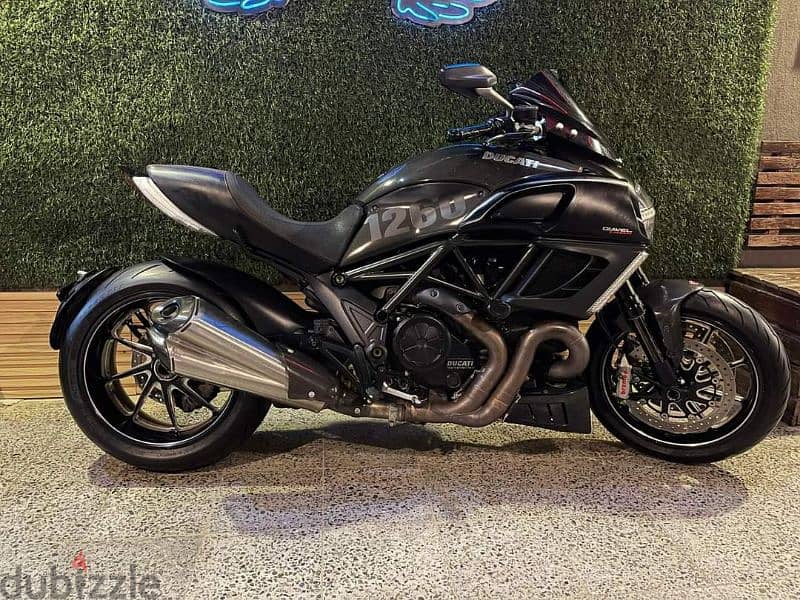 ducati diavel 1