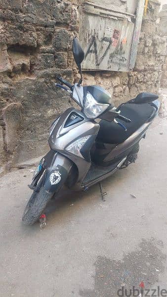 اسكوتر للبيع sym st 200 3