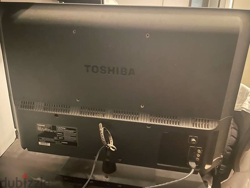 TV Toshiba 32" LED 720p 1