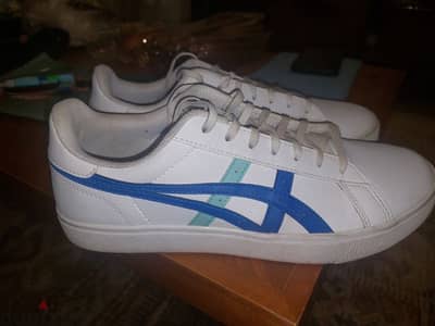 Asics Classic CT جديده مقاس 44.5