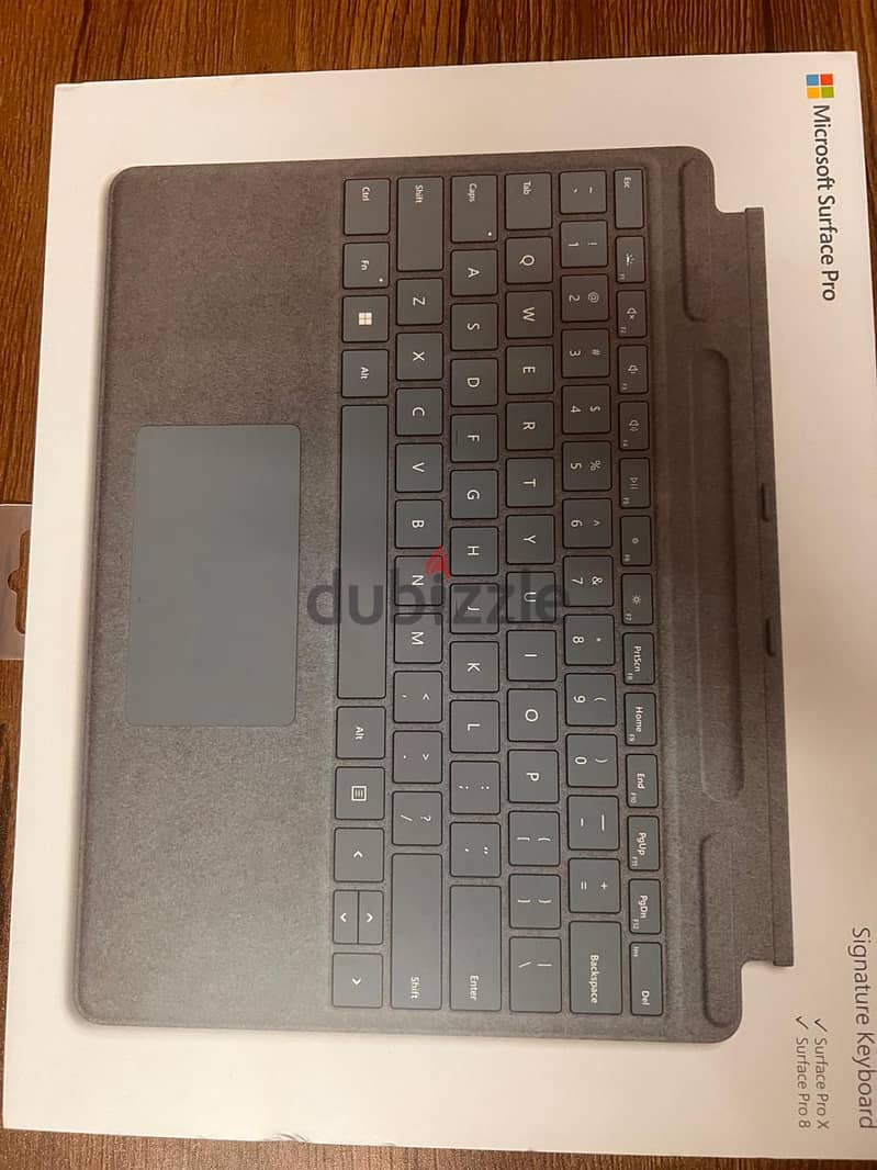 Microsoft Surface pro 8 Core i5 الجيل الحادي عشر + Microsoft Keyboard 4