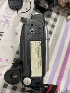 JVC COMPACT VHS CAMCORDER 0