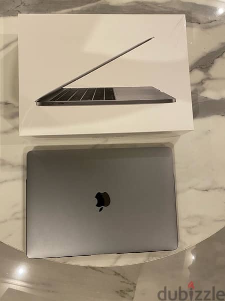 MacBook Pro 13" 2017, two thunderbolt 3 ports 2