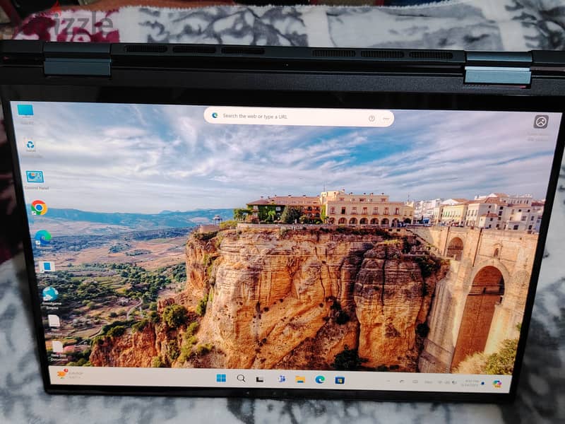 أقوي ديل 1X2 تاتش Dell Inspiron X360 i7-1260P 16.0" 4K OLED MX550 512g 1