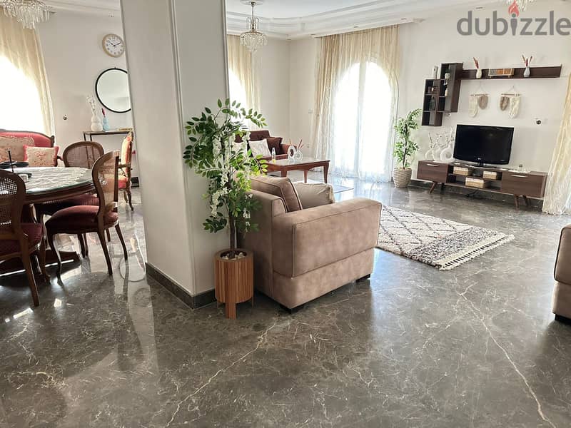 شقة بجاردن للايجار مفروشة بالكامل ف هايد باركHyde parkبسعر حصري ومميز 5