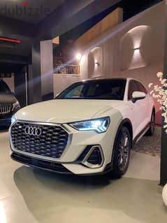 Audi Q3 2022 0