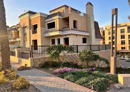 For sale, the largest division of a townhouse, 5 rooms, 206 m + garden + roof in Sarai, next to Madinaty, at the price of an apartment