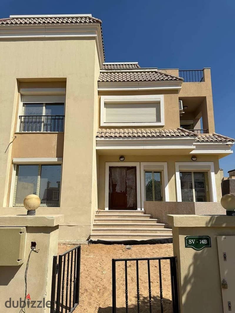 For sale, the largest division of a townhouse, 5 rooms, 206 m + garden + roof in Sarai, next to Madinaty, at the price of an apartment 8