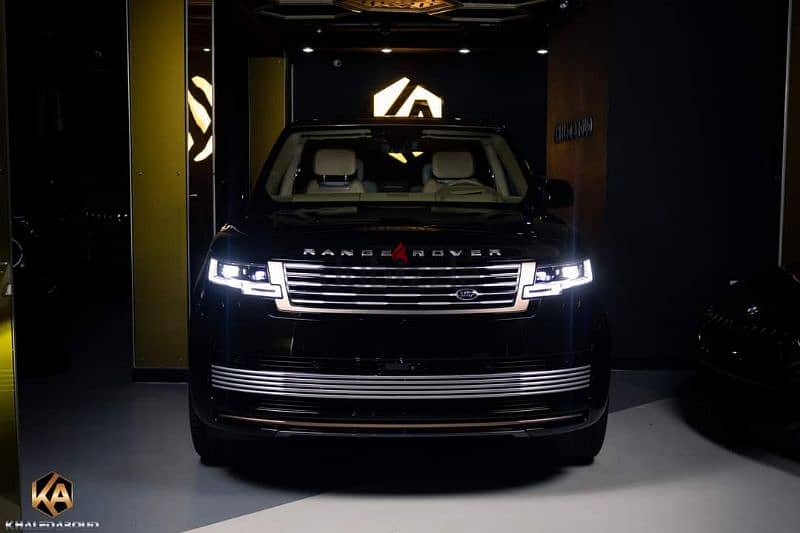 Range Rover (SV) Signature Suite 4