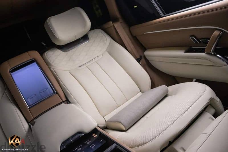 Range Rover (SV) Signature Suite 13